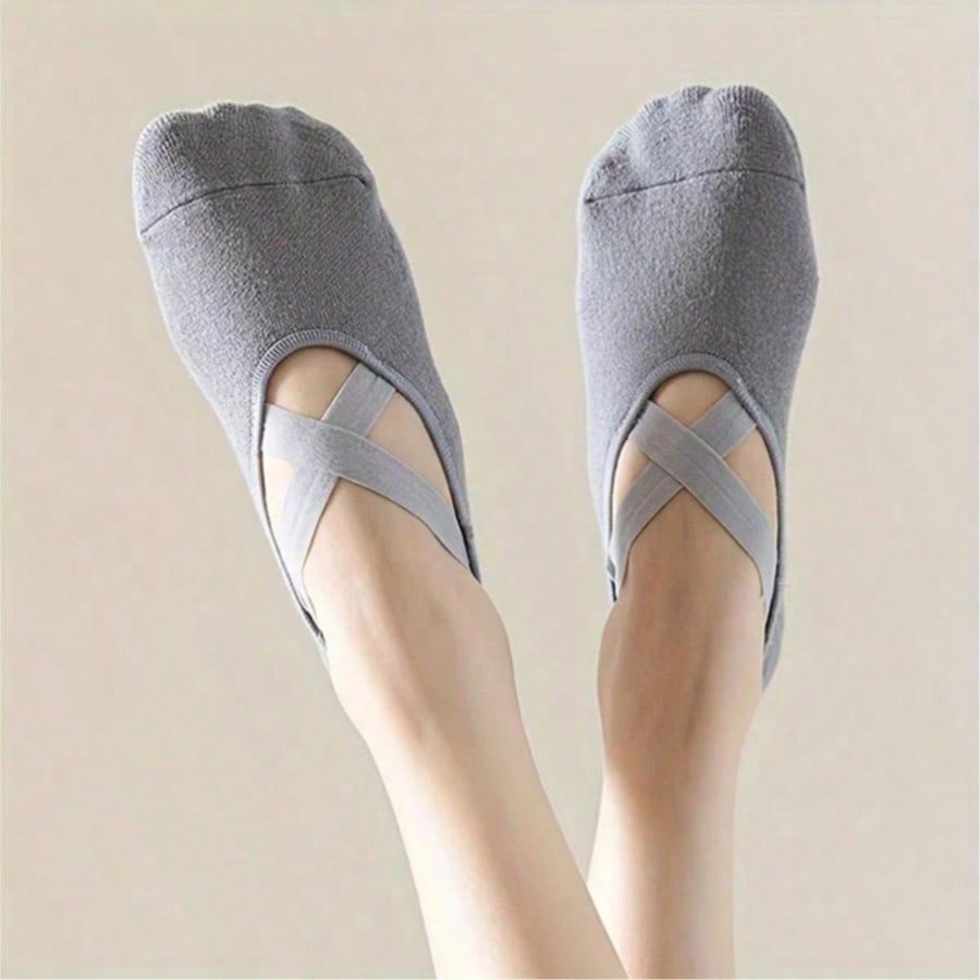 Anti-slip silicone sole yoga s - مراجعة Pilates Yoga Wear وسعره