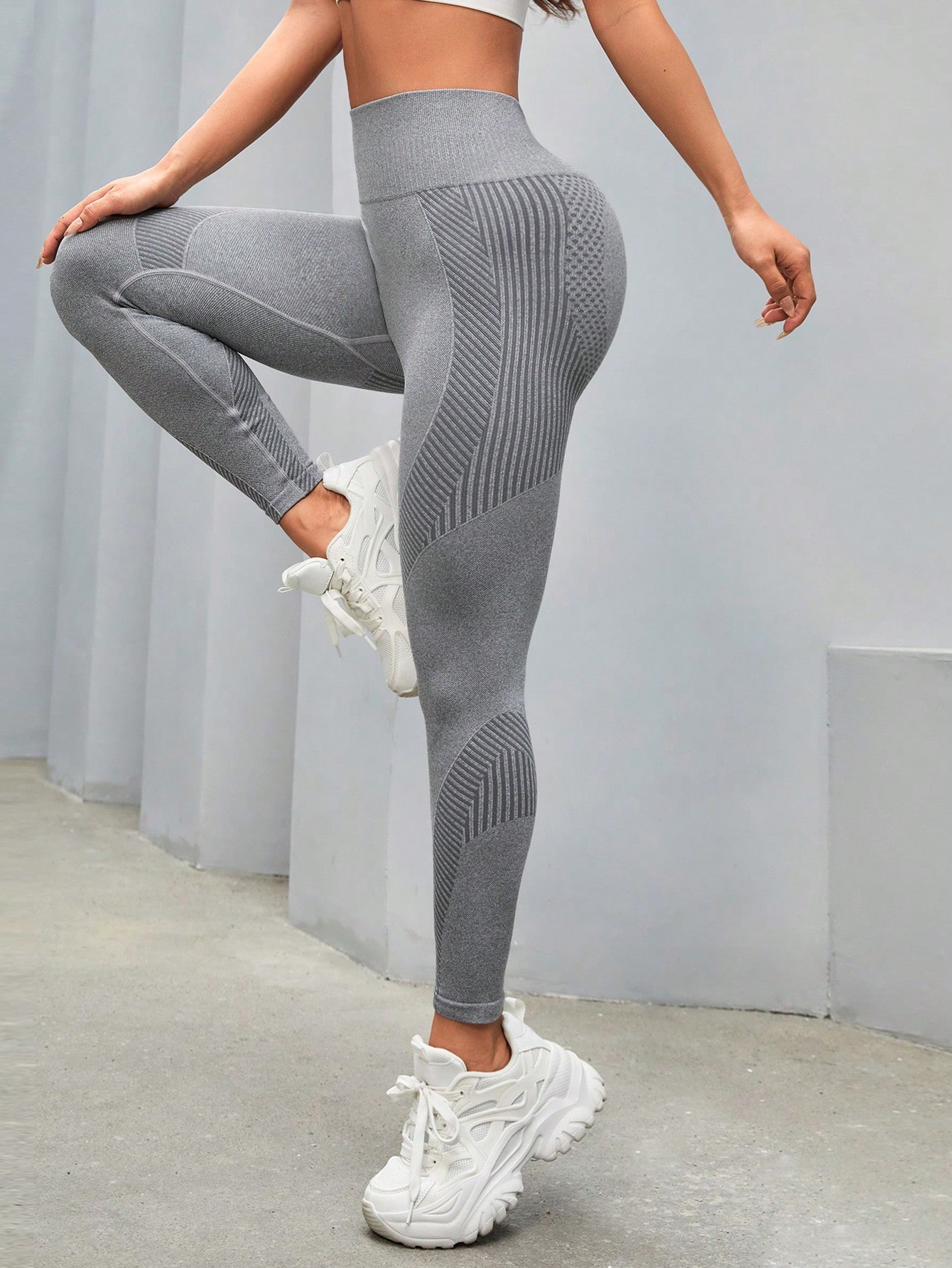 Gray Seamless Yoga Leggings Wo - مراجعة Pilates Yoga Outfit وسعره