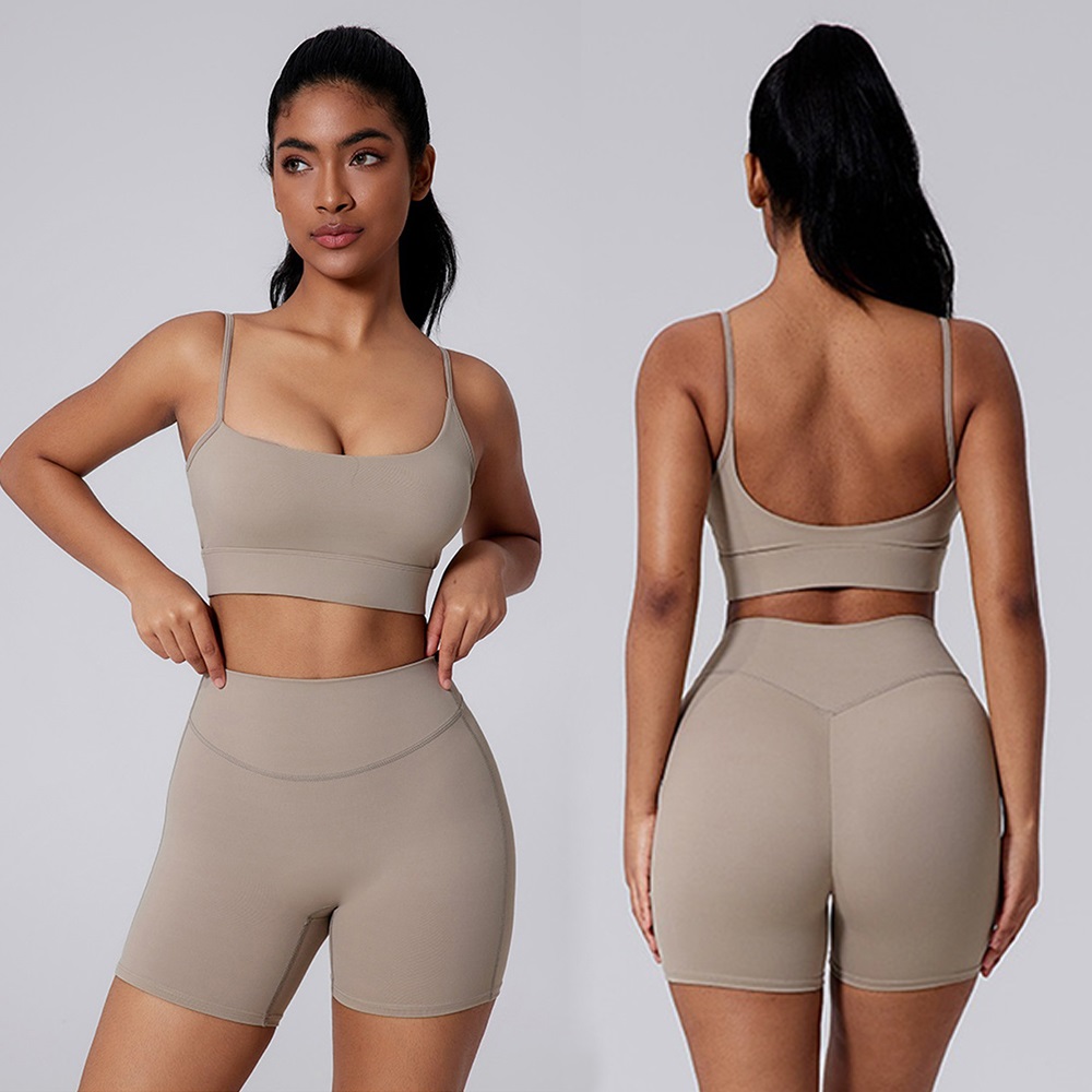 Cloud Hide Yellow Yoga Suit Gy - مراجعة Pilates In Yoga Pants وسعره