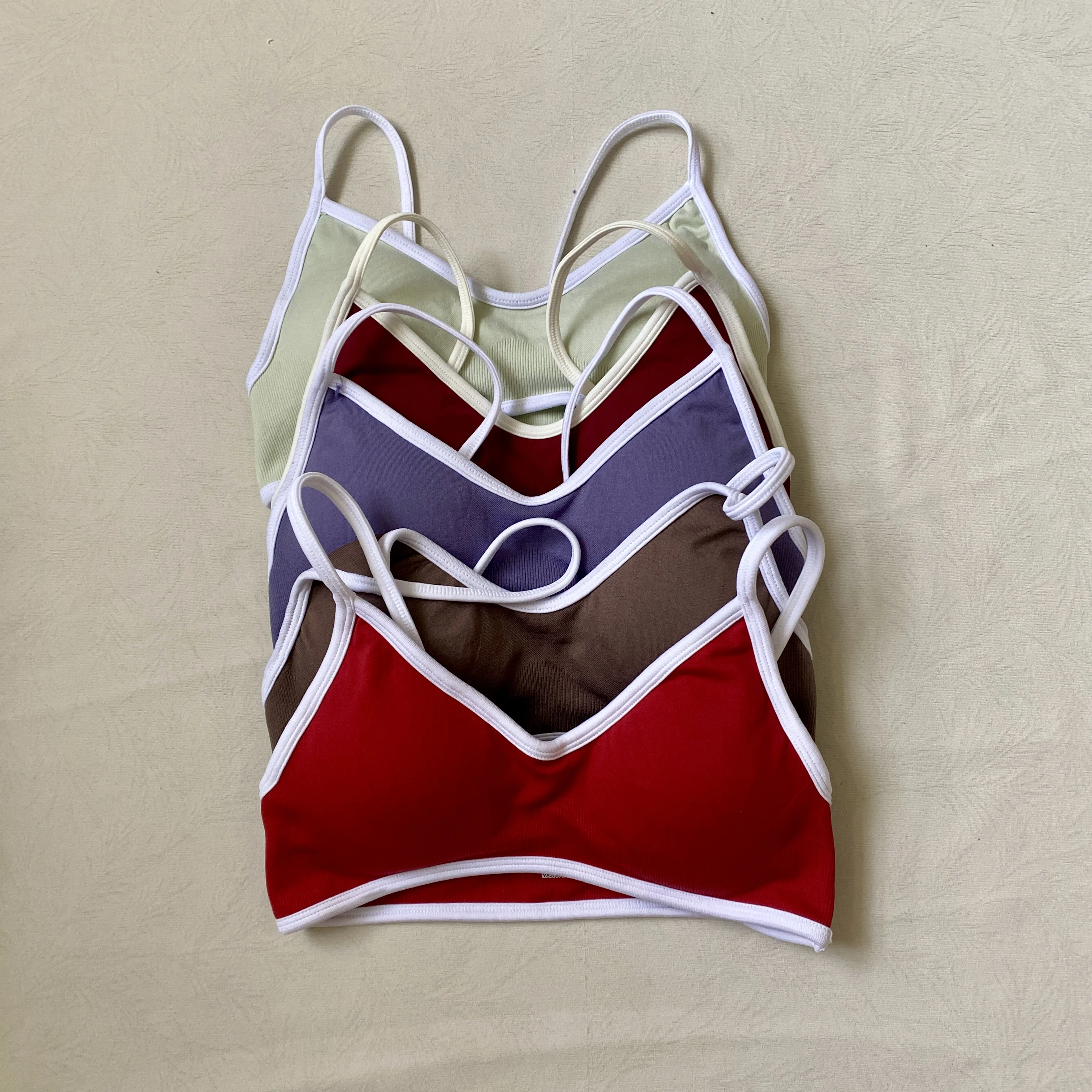 Shock-Absorbing Yoga Sports Br - مراجعة Pilates Yoga Wear وسعره