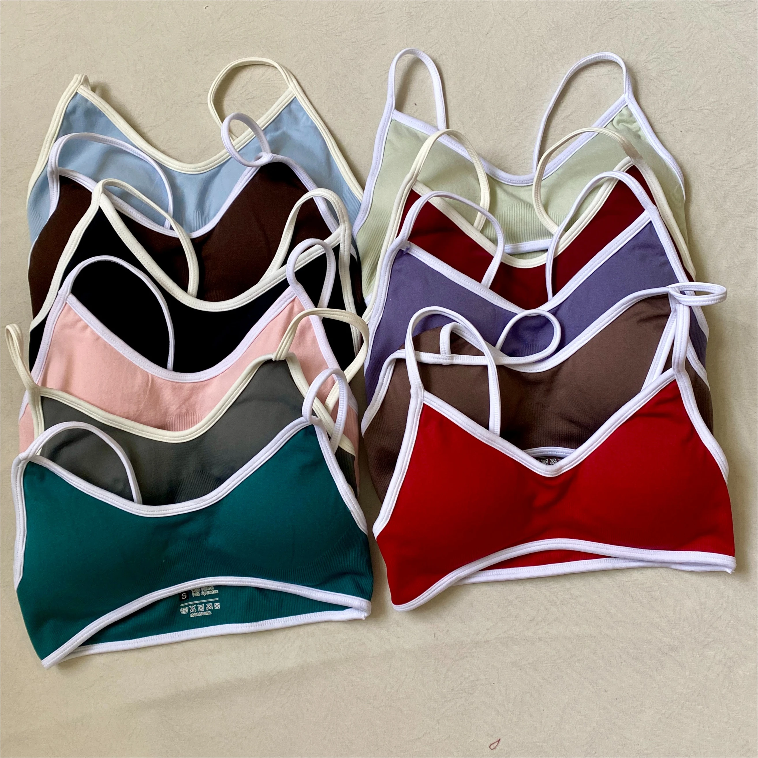 Shock-Absorbing Yoga Sports Br - مراجعة Pilates Yoga Wear وسعره