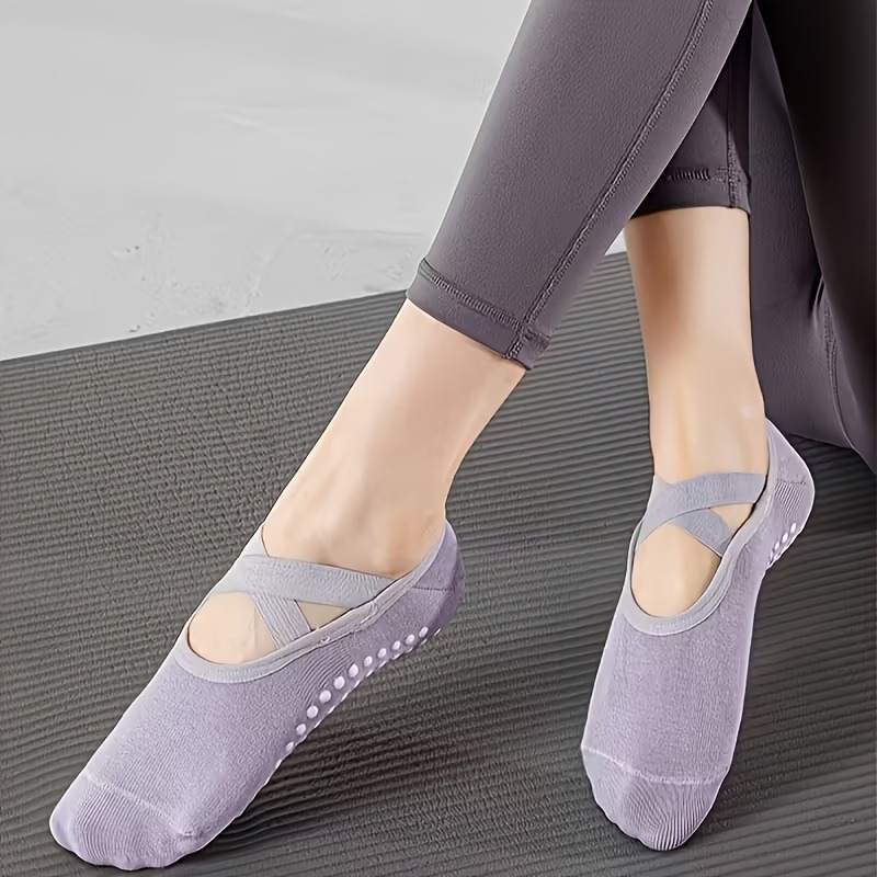 3 Pairs Mixed Color Yoga Socks - مراجعة Yoga Mix Pilates وسعره